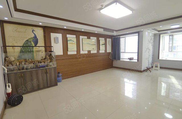 单价7开头 实验  月亮湾  三室朝阳  精装婚房