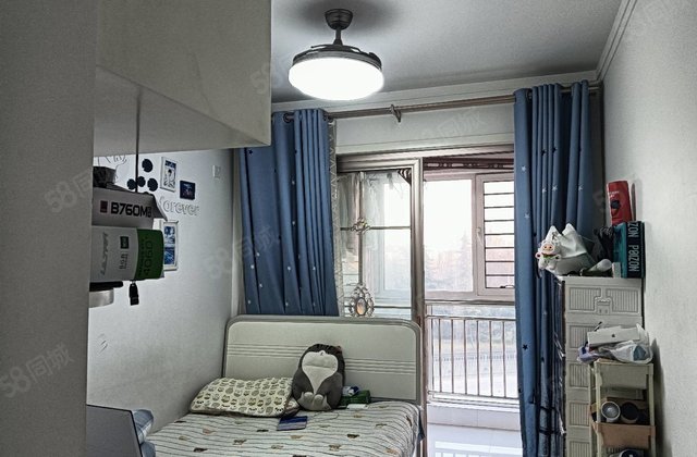 御景王宅 三室两卫 带车位储藏室 免大税 带家具家电 双阳台