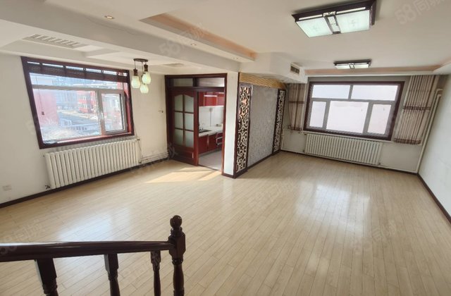 古楼北！公路馨苑！错层大两室！边户！湖边！