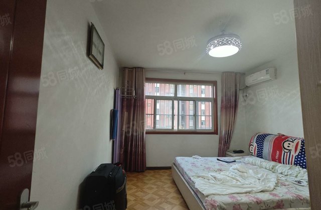 一诺林花小筑 中间楼层采光好 正规商品房 小三房 近实验