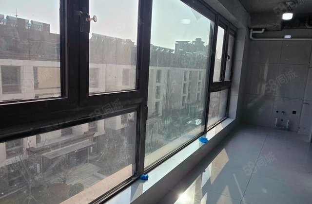 春风璟里4室2厅141㎡110万二手房图片