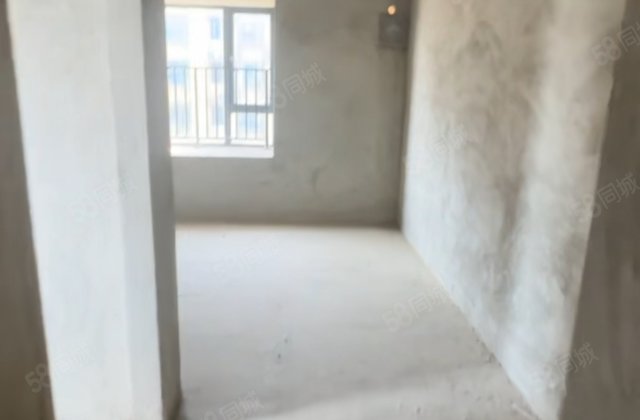 赣电荣府3室2厅122.57㎡73.9万二手房图片