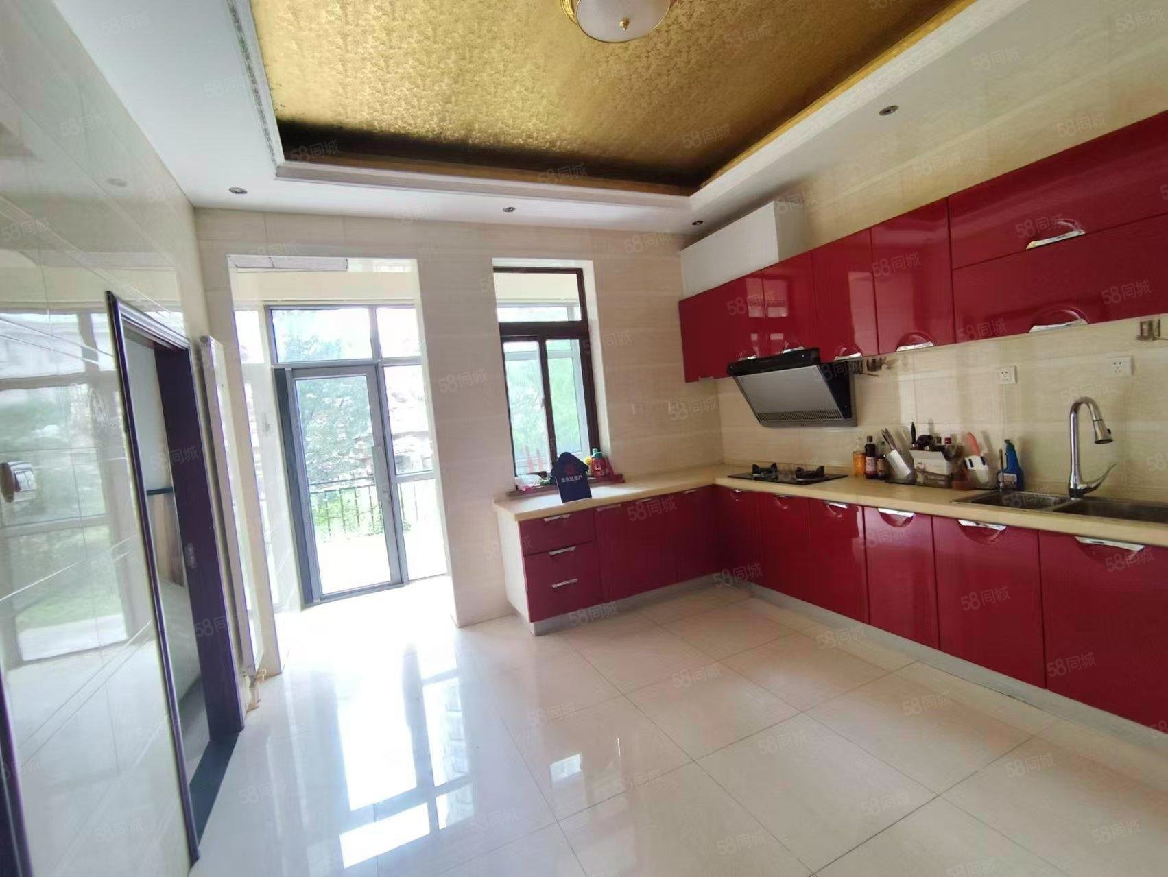 瑞海姆公寓(別墅)6室3廳3衛(wèi)288.93㎡南北750萬