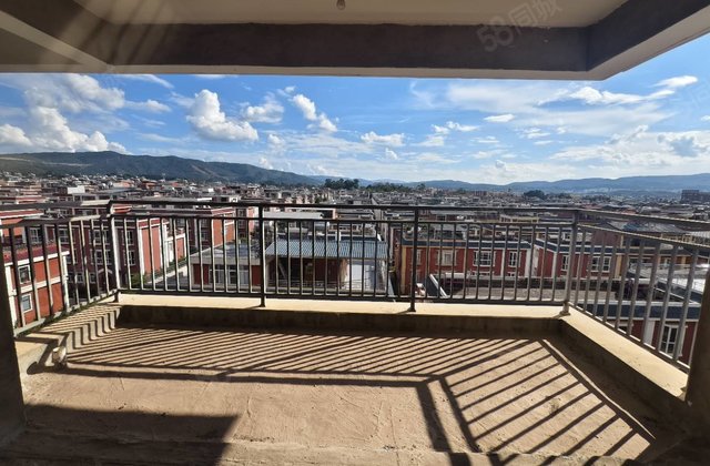 建华东城印象小区4室2厅140㎡34万二手房图片