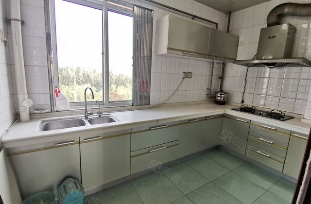 东昌湖边 名人苑 中通时代豪园 中层三室两卫 高端错层设计