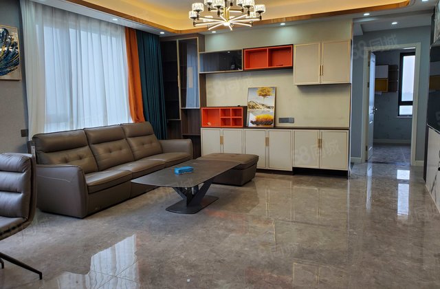 高端小区复式送大露台菜园车位储藏室独立电梯，上下288平