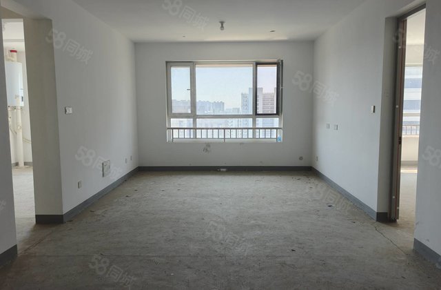 商品房 刚需小三居 电梯房 精装修 次新小区 南北通透