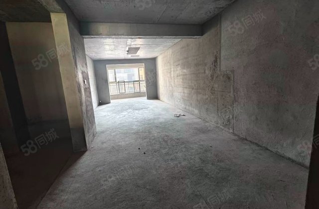 叠翠园3室2厅147.23㎡68万二手房图片