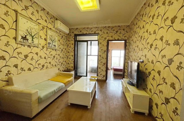 华润翡翠城4期1室2厅50.99㎡108万二手房图片