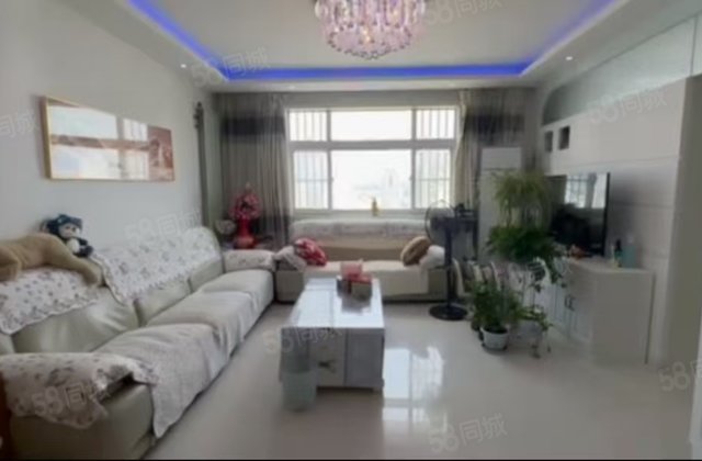 火车站金凤龙庭134平电梯 双卫 满五