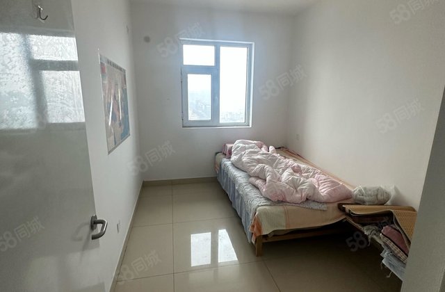 急售文轩片三居室东关国际西区 购物方便 产权清晰 南北通透