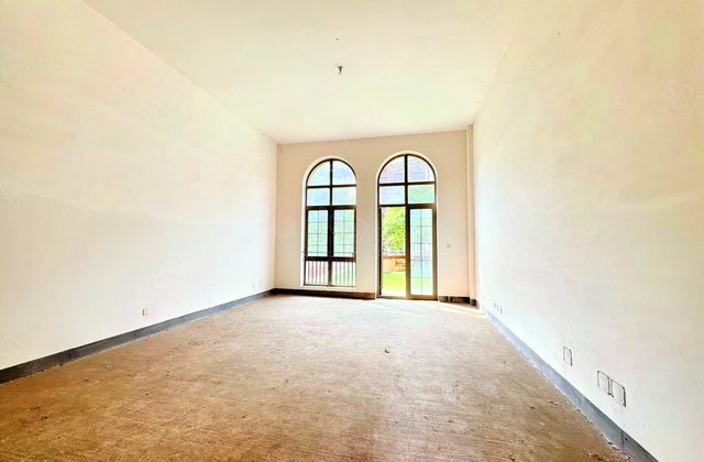 和贵南山上5室2厅551.69㎡598万二手房图片