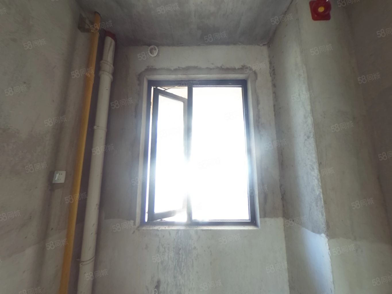 星海国际广场3室2厅2卫115㎡南北55万