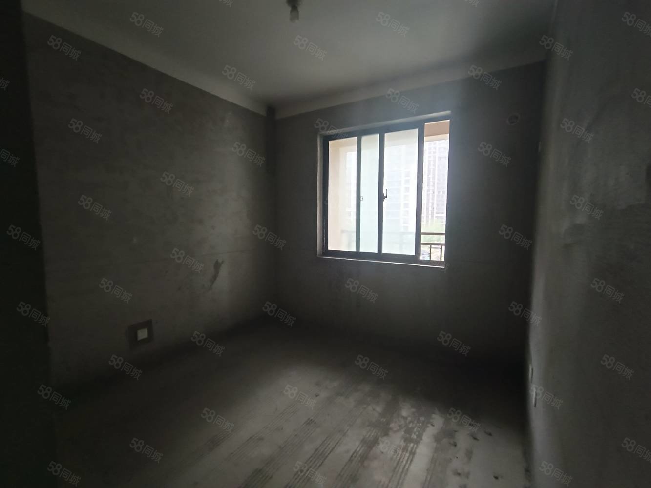 北京城房京城华府3室2厅2卫118㎡南北62万