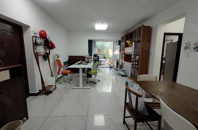 市医院，新水明珠，北顺实验，中通三期精装孝心一楼带大院东边户