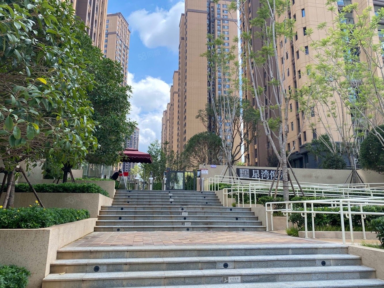 俊发星湾俊园3室2厅1卫108.6㎡西南148万