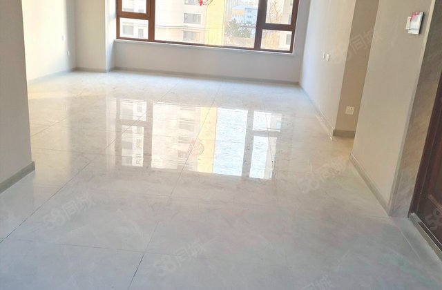 大众置业湖滨公园壹号3室2厅124.52㎡52万二手房图片