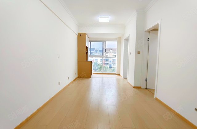 丽阳晶舍1室2厅48.5㎡35万二手房图片