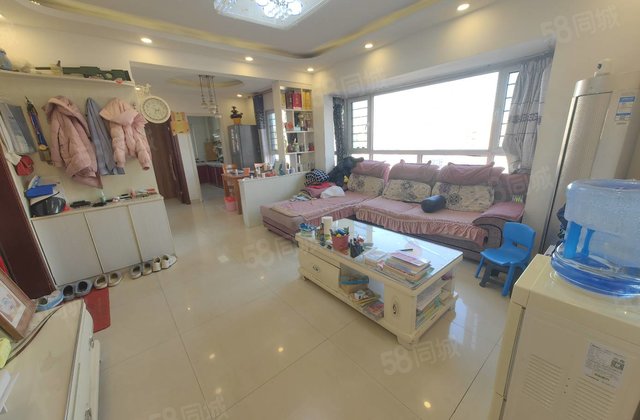 阿卡四期 东边户 正规三室 单价低 随时看房 免大税诚心出售