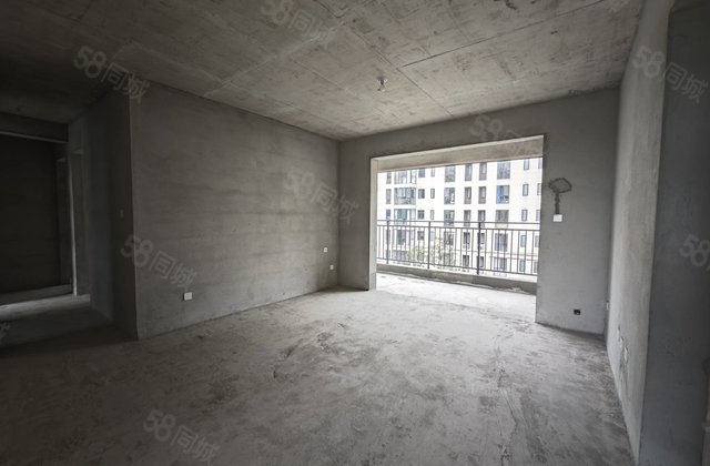 罗山中梁首府4室2厅128㎡53万二手房图片