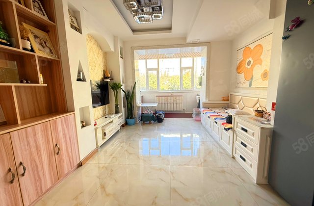 45街区2室1厅65㎡22万二手房图片