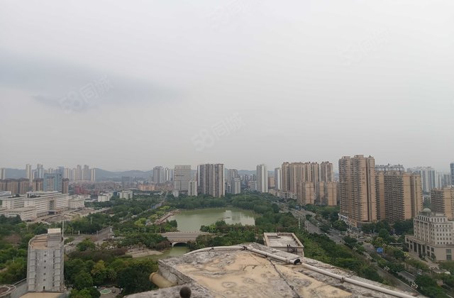 裕达银邸2室1厅61.55㎡20万二手房图片