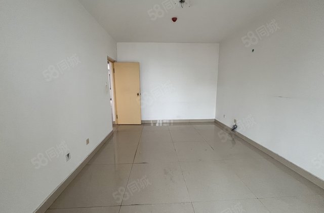 先锋翡翠湾 高楼层视野无遮挡 双卫格局 商品房 南北通透