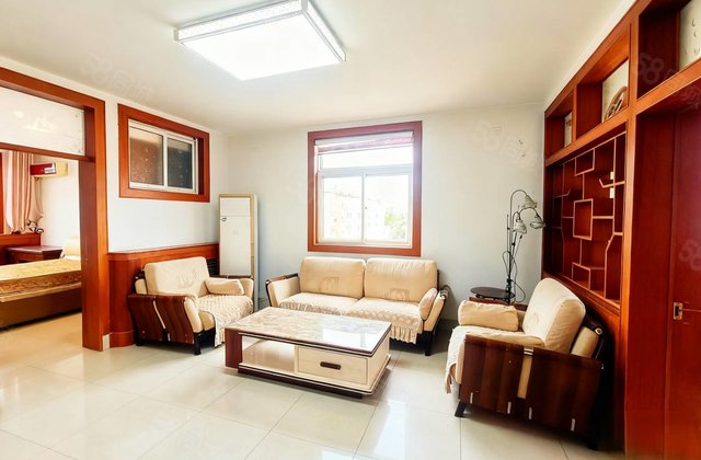 停车方便随时入住，南北通透采光好，北顺，三中，东昌水城中学