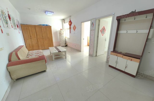 莲湖花园 电梯房 地暖 刚需过渡很合适 可改三室 中层随时看