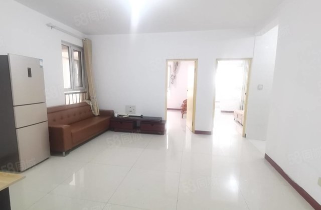 昌润莲城旁，八里庙，两室朝阳，免大税，首付五万起，月供低