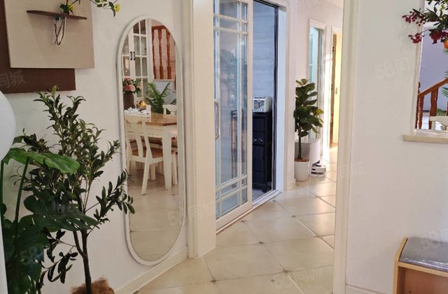 中央公馆4室2厅170㎡129万二手房图片