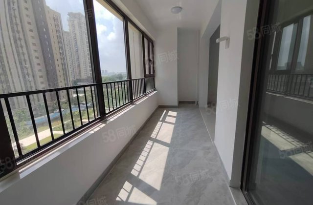 金信御花园清水湾国岳府清水湾三室两厅两卫