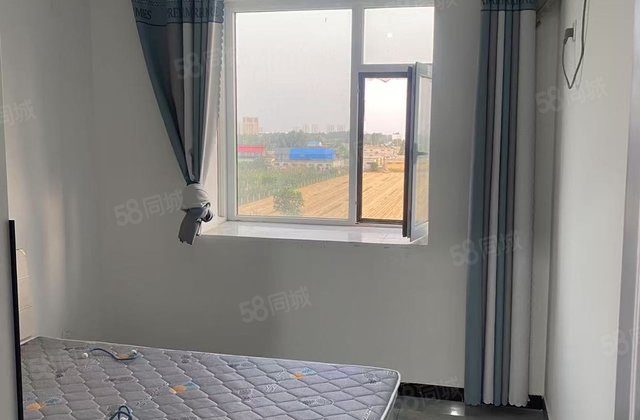 诚意出售 金柱绿洲 小三居 停车方便 企业力荐