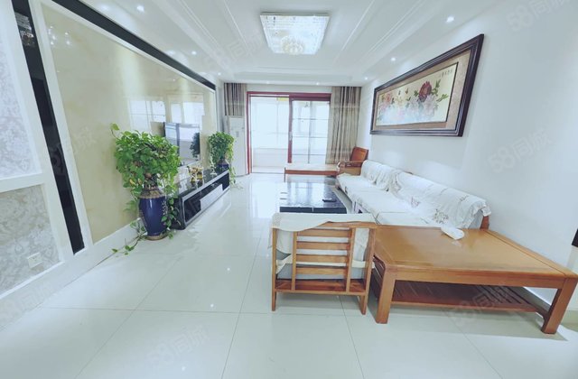 月亮湾三叶草户型，颐馨园，城市之尊，前排无遮挡，带车位储