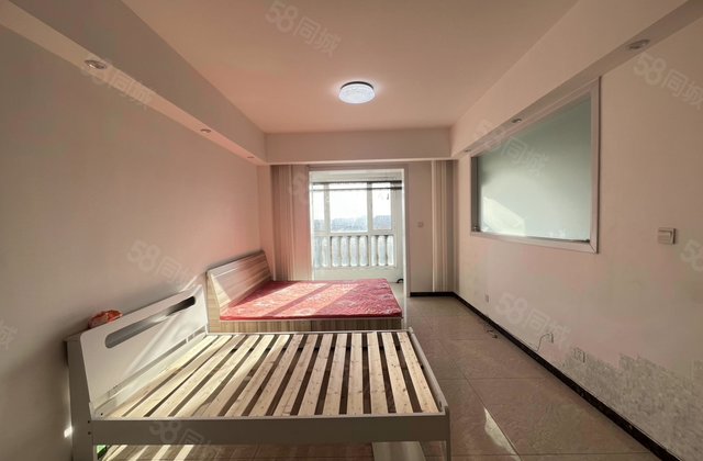 书香门第1室1厅65㎡56万二手房图片