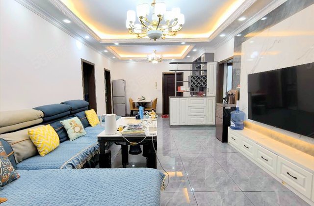 蓝波湾新天卫城红景街区3室2厅95㎡80万二手房图片