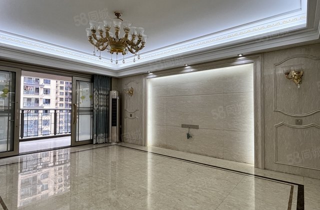 御景城三区4室2厅195㎡228万二手房图片