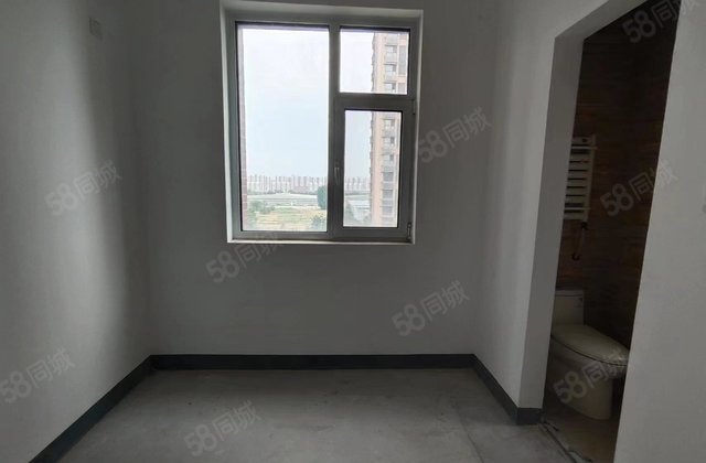 文轩东校 电梯洋房 五居室 送车储 走一手可贷款 华建 公园