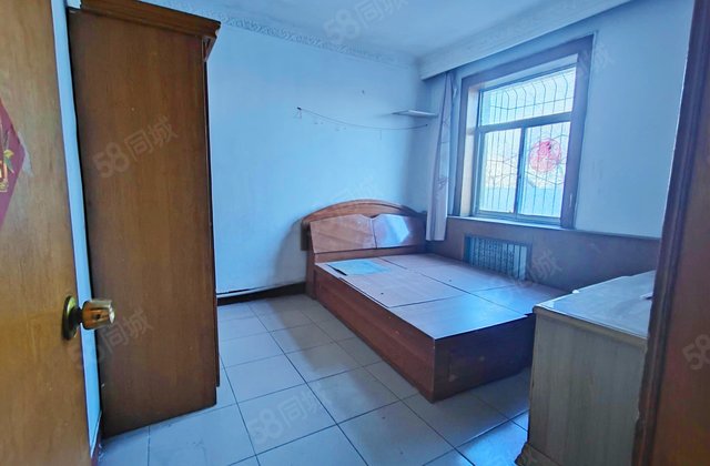 太钢35宿舍3室1厅80㎡35万二手房图片