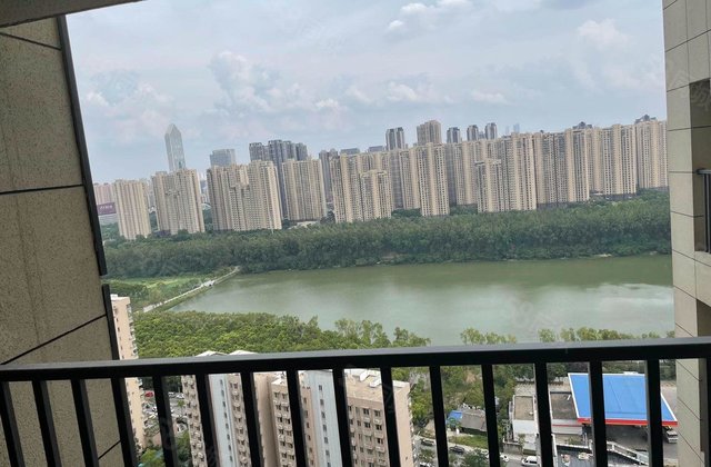 宏图雅居2室1厅89.4㎡120万二手房图片