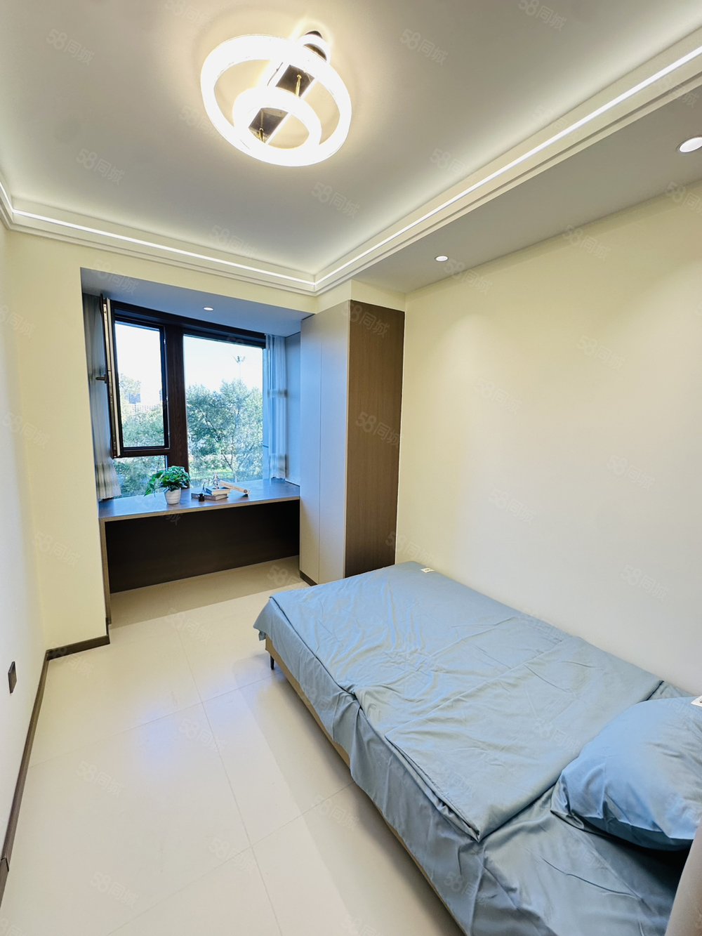 锦江丽都3室2厅1卫120㎡南北76万