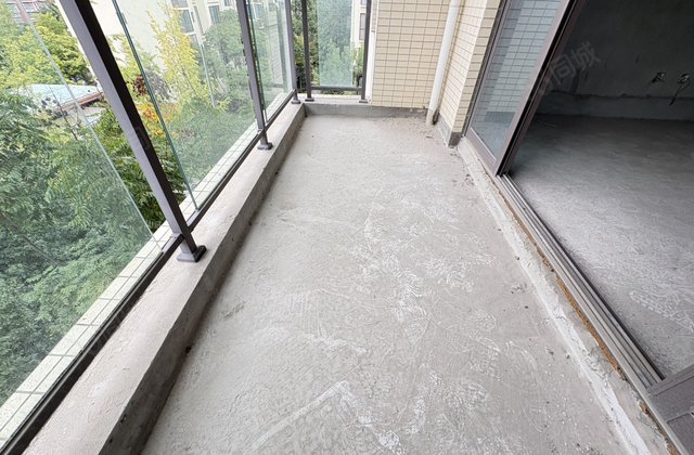 王府井绿洲郡3室2厅130㎡59.8万二手房图片