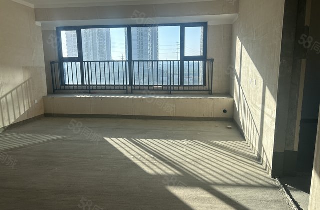 绿都中梁青云赋3室2厅124㎡86万二手房图片