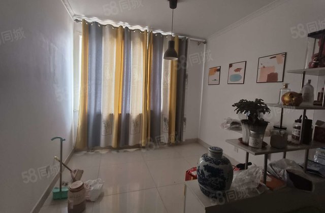 精装修 两室隔三室南北通透 电梯房 益民小区高层 看房方便