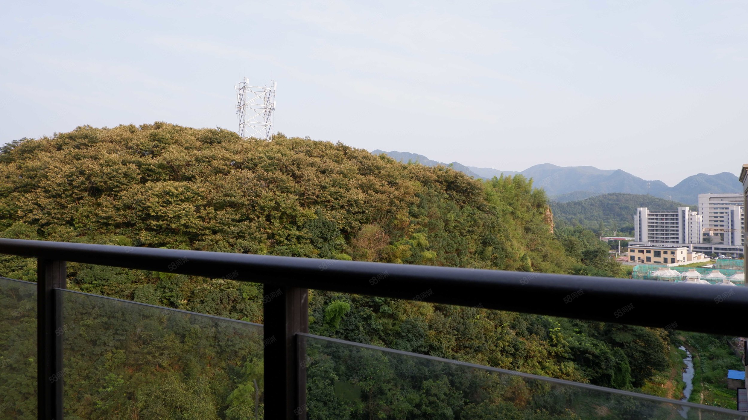 安吉清华园3室3厅1卫89㎡南120万