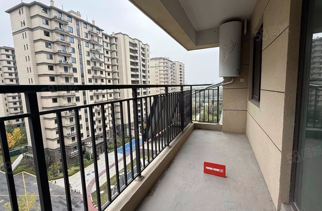 在水一方誉府3室2厅106.35㎡78万二手房图片