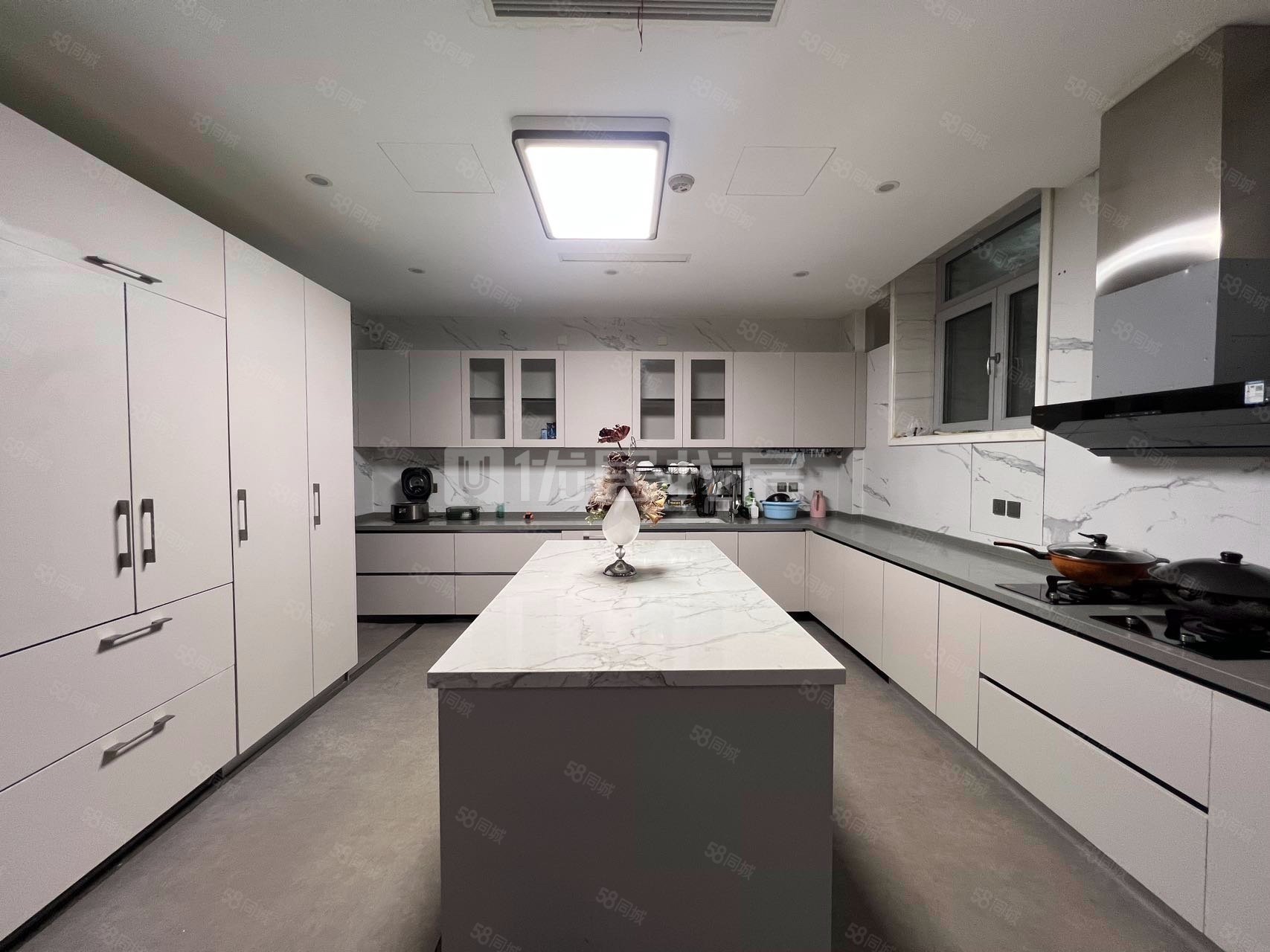 紫禁壹號院南院(別墅)10室5廳10衛(wèi)333.28㎡南北6500萬