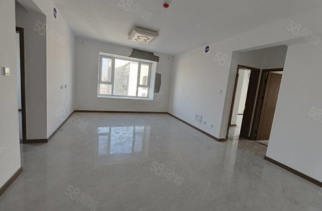 单价6千多，送车位储，次新小区，水城印象，城市领秀