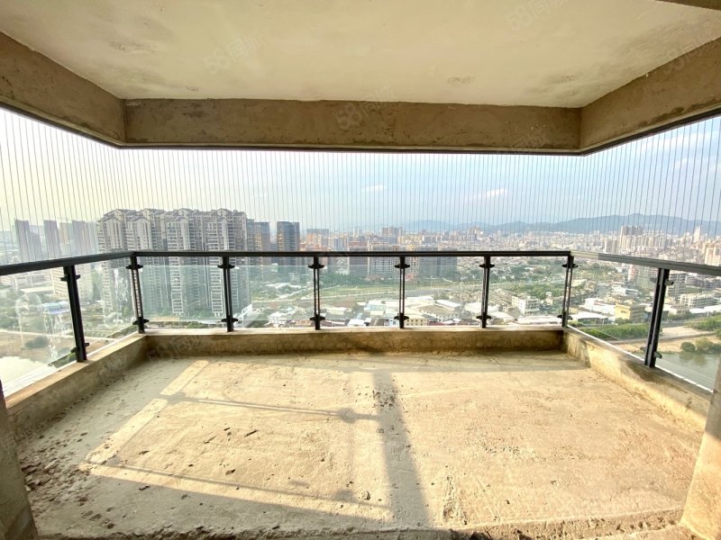 岭南明珠三期3室2厅2卫147㎡东117万