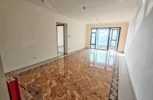 带12万车位 聊大旁翡丽湾三室两卫一手未住 免大税 观景房